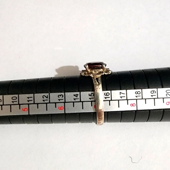 Red Spinel Ring size 7 - Picture 7 of 8